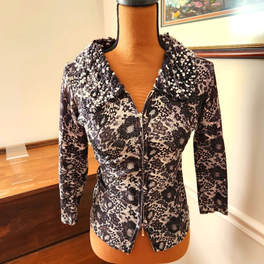 Alberto Makali lace look beaded collar zip stretch blouse
